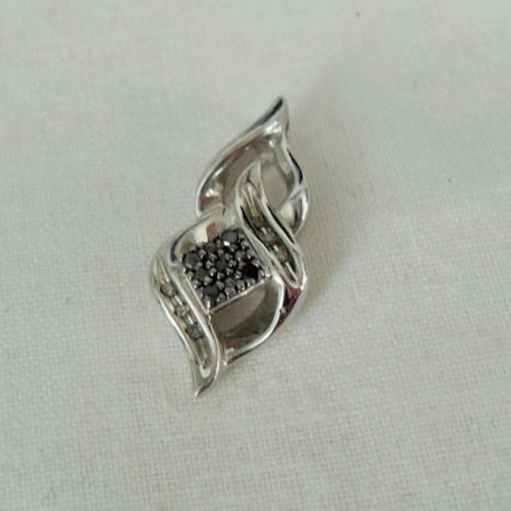 Sterling Silver Black and White Diamond pendant